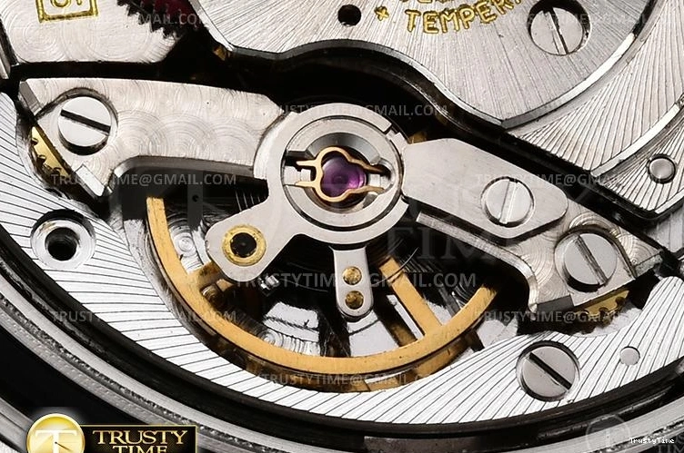 0509 ROLYM181 – YachtMaster Unique 1077